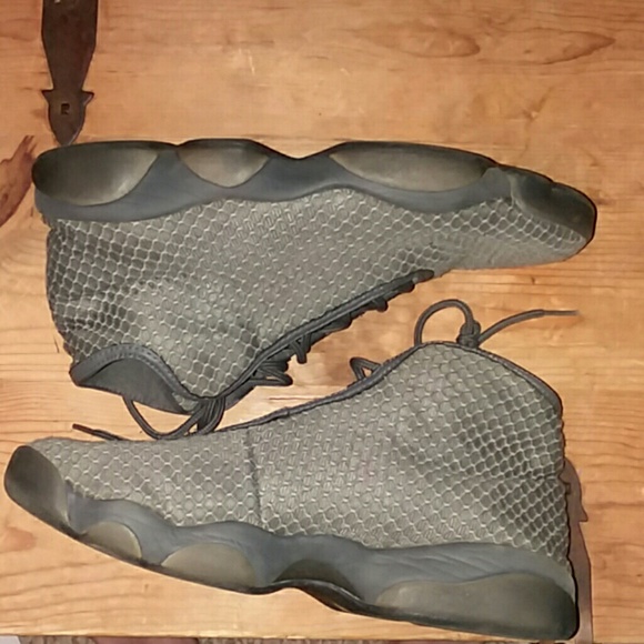 Jordan future - Picture 2 of 5